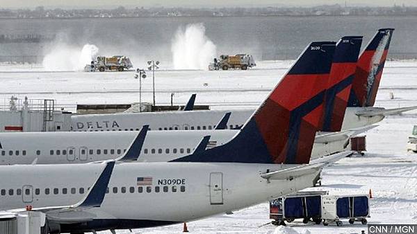 jfk_snow.jpg jfk_snow.jpg