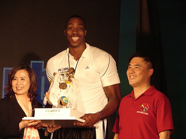 20100726安麗紐崔萊NBA魔獸Dwight Howard見面會47.JPG