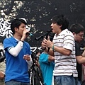 37.Dennis&amp;Lee-hom_落葉歸根預購簽名會20070701_37.jpg