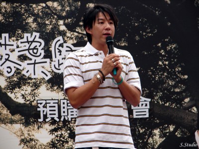 41.Dennis_王力宏落葉歸根預購簽名會20070701_4.jpg