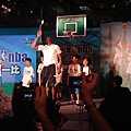 20100726安麗紐崔萊NBA魔獸Dwight Howard見面會120.JPG