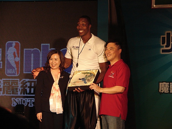 20100726安麗紐崔萊NBA魔獸Dwight Howard見面會38.JPG