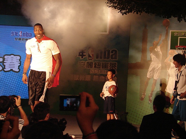 20100726安麗紐崔萊NBA魔獸Dwight Howard見面會157.JPG