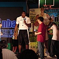 20100726安麗紐崔萊NBA魔獸Dwight Howard見面會61.JPG