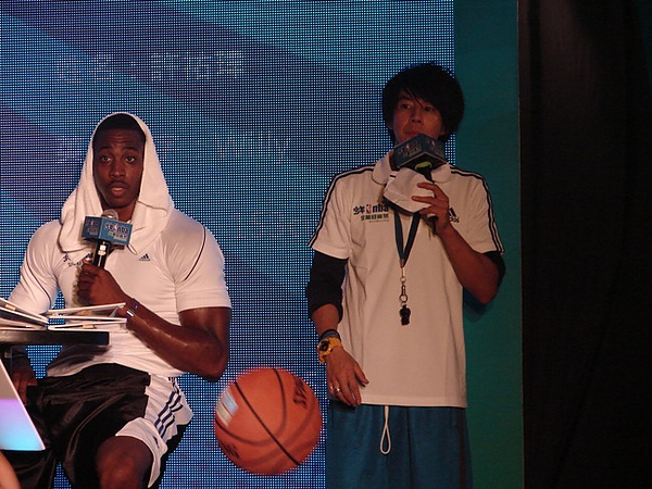 20100726安麗紐崔萊NBA魔獸Dwight Howard見面會130.JPG