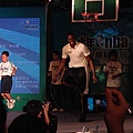 20100726安麗紐崔萊NBA魔獸Dwight Howard見面會109.JPG