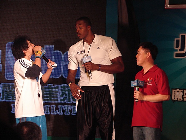 20100726安麗紐崔萊NBA魔獸Dwight Howard見面會56.JPG