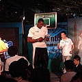 20100726安麗紐崔萊NBA魔獸Dwight Howard見面會180.JPG