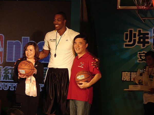 20100726安麗紐崔萊NBA魔獸Dwight Howard見面會53.JPG