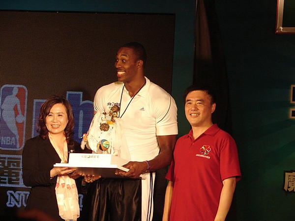 20100726安麗紐崔萊NBA魔獸Dwight Howard見面會46.JPG