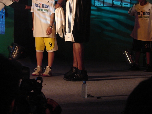 20100726安麗紐崔萊NBA魔獸Dwight Howard見面會118.JPG