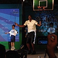 20100726安麗紐崔萊NBA魔獸Dwight Howard見面會107.JPG