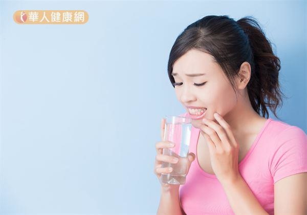洗牙會讓牙齒敏感?改善敏感性牙齒有撇步2 洗牙會讓牙齒敏感?改善敏感性牙齒有撇步2