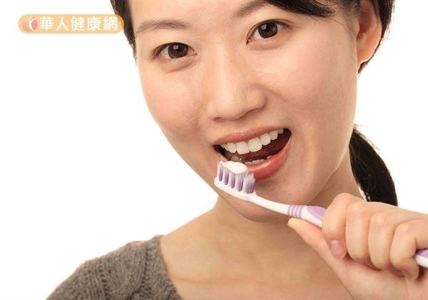 小看牙齦出血發炎,恐害心血管健康!222潔牙法改善2 小看牙齦出血發炎,恐害心血管健康!222潔牙法改善2