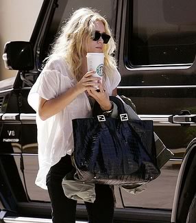 ashley-olsen-fendi-bag.jpg