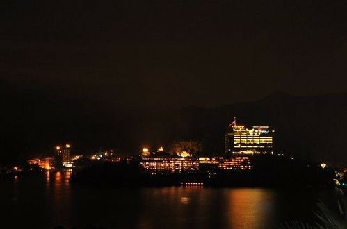 夕陽彩霞夜景~日月潭玄奘寺