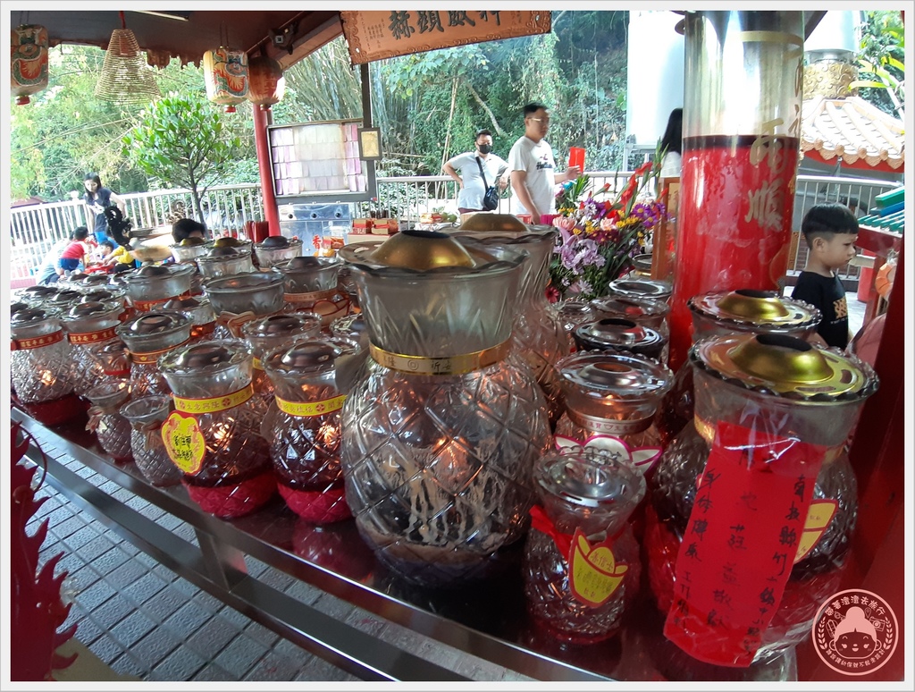 旅遊 南投 中寮石龍宮 土地公請吃泡麵補財運 泡麵吃到飽 帶著澄澄去旅行 原 誰說讀幼保就不能走設計 痞客邦 旅遊 南投 中寮石龍宮 土地公請吃泡麵補財運 泡麵吃到飽 帶著澄澄去旅行 原 誰說讀幼保就不能走設計 痞客邦