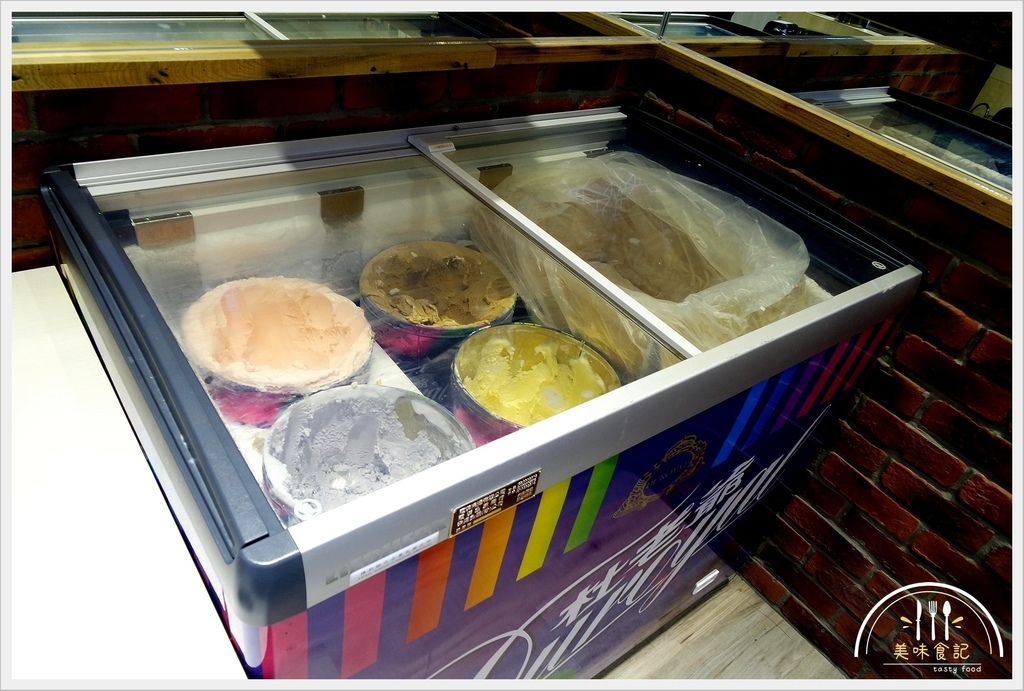 六扇門-草屯中山店