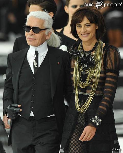 486427-karl-lagerfeld-et-ines-de-la-fressange-637x0-3