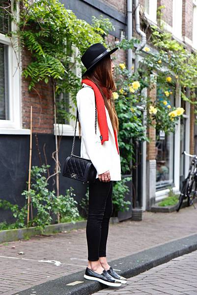 48694a5d0346d1780e335814a6f2554fc616b260-relaxed-informal-and-easy-going-it-is-12-1200 48694a5d0346d1780e335814a6f2554fc616b260-relaxed-informal-and-easy-going-it-is-12-1200