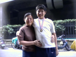 我家小堂弟得金牌ＸＤ