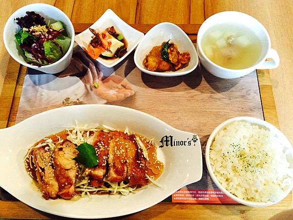 IMG_2437.jpg IMG_2437.jpg