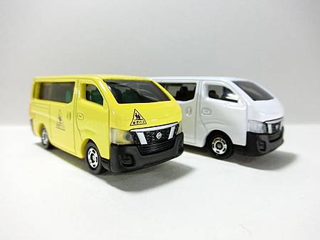 tomica nv350