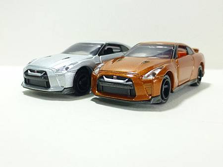 tomica No.23-10 Nissan GT-R ( 初回& 一般) @ 魔王Z的世界:: 痞客邦::