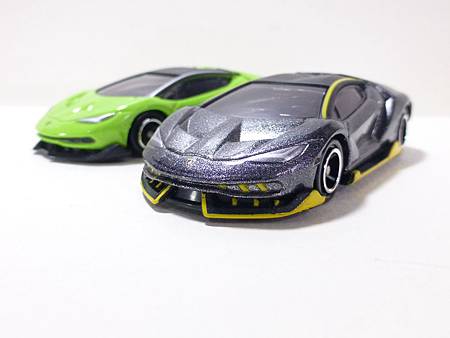 tomica centenario