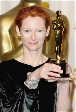 lens1512049_1228094871Tilda_Swinton_oscar.jpg