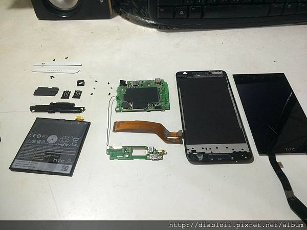 HTC Desire 820s 液晶更換