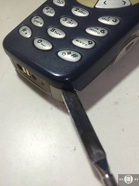 Nokia 3310 不死神機 無法開機