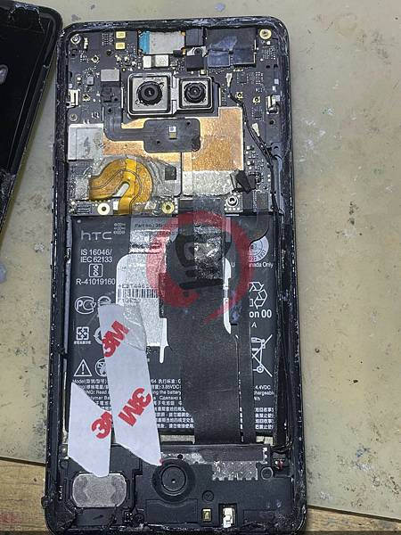 HTC U12+ 無法開機惡修機數據救援（惡意破壞維修）