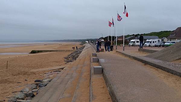 omaha beach flag.jpg