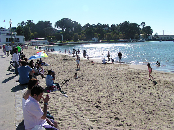 Beach beside Fishman Warf.JPG