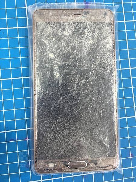 NOTE4 面板破裂.jpg NOTE4 面板破裂.jpg