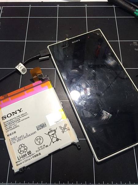 SONY ZU電池膨脹.jpg SONY ZU電池膨脹.jpg