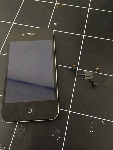 IPHONE 4 電源鍵故障按不下去.jpg IPHONE 4 電源鍵故障按不下去.jpg