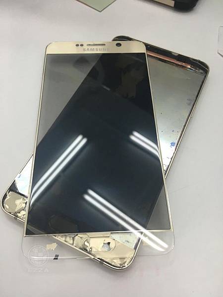 NOTE5殘破不堪.jpg NOTE5殘破不堪.jpg