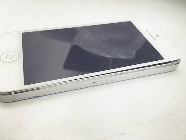 IPHONE5電池膨脹(1).jpg IPHONE5電池膨脹(1).jpg