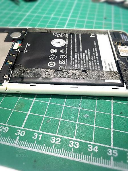 816電池膨脹.jpg 816電池膨脹.jpg