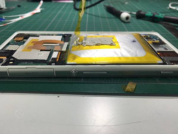 z2電池膨脹.jpg z2電池膨脹.jpg