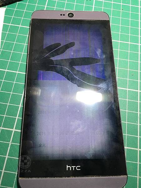 826液晶破裂.jpg 826液晶破裂.jpg
