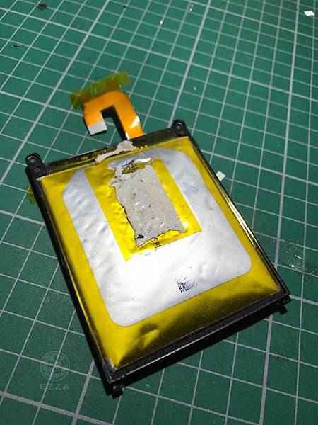 Z2電池膨脹(2).jpg Z2電池膨脹(2).jpg