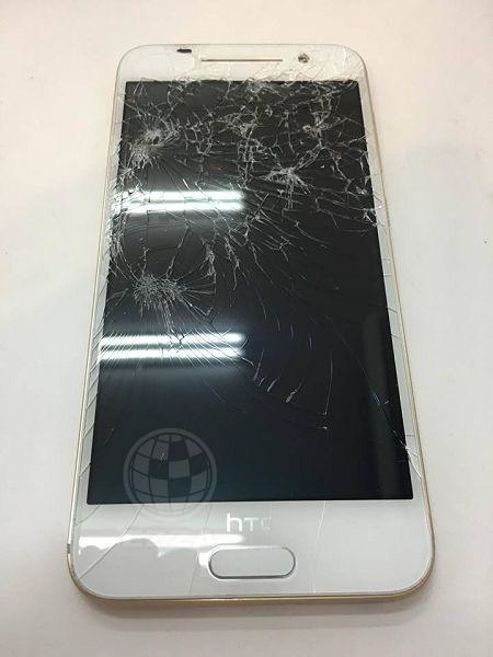 A9面板破裂1.jpg A9面板破裂1.jpg