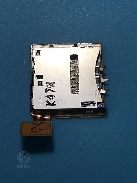 SONY T2 SIM卡座扯爆.jpg SONY T2 SIM卡座扯爆.jpg