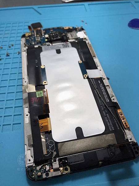 Z5C更換電池.jpg Z5C更換電池.jpg