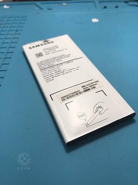 zf5換面板.jpg zf5換面板.jpg