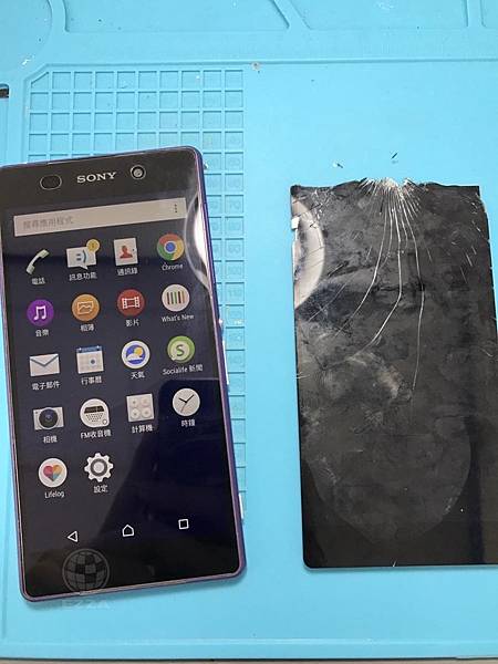 SONY Z2觸控液晶破裂.jpg SONY Z2觸控液晶破裂.jpg