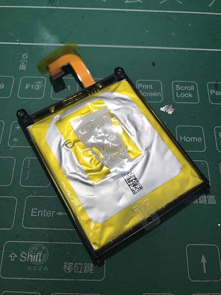 Z2電池膨脹_.jpg Z2電池膨脹_.jpg
